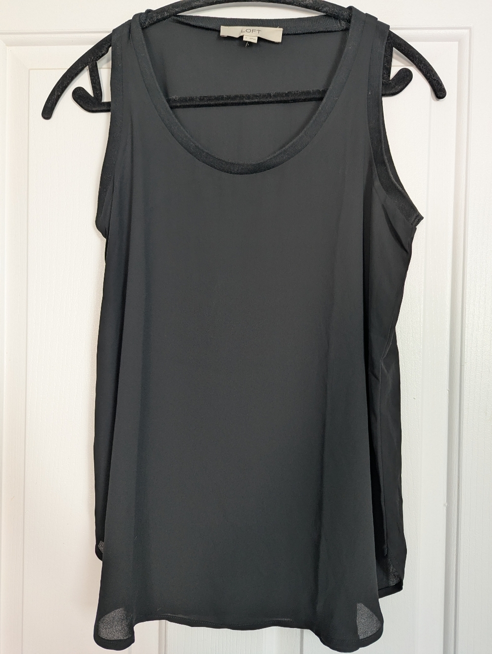LOFT Black Sleeveless Chiffon Tank